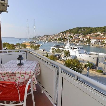Apartments Ive - With Sea View 티스노 외부 사진