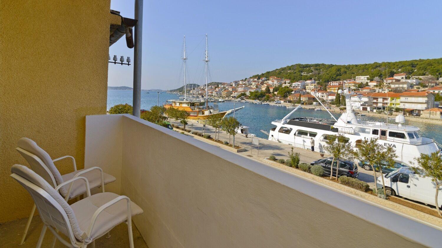Apartments Ive - With Sea View 티스노 외부 사진